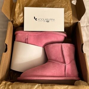 Brand New Never Worn Baby Koolaburra Uggs Size 7